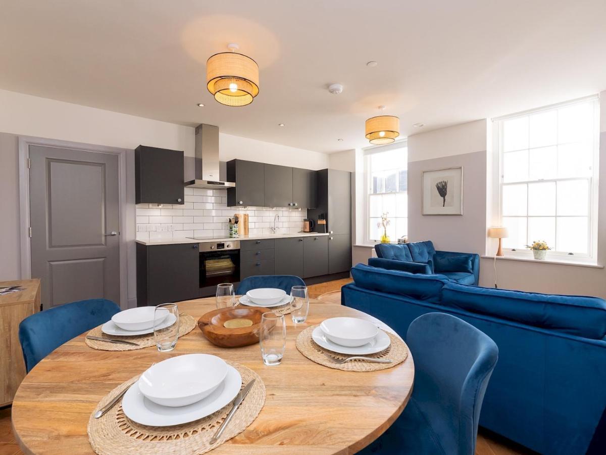 Ferienwohnung Pass The Keys Stunning 2 Bed Retreat In The Heart Of Bath Exterior foto